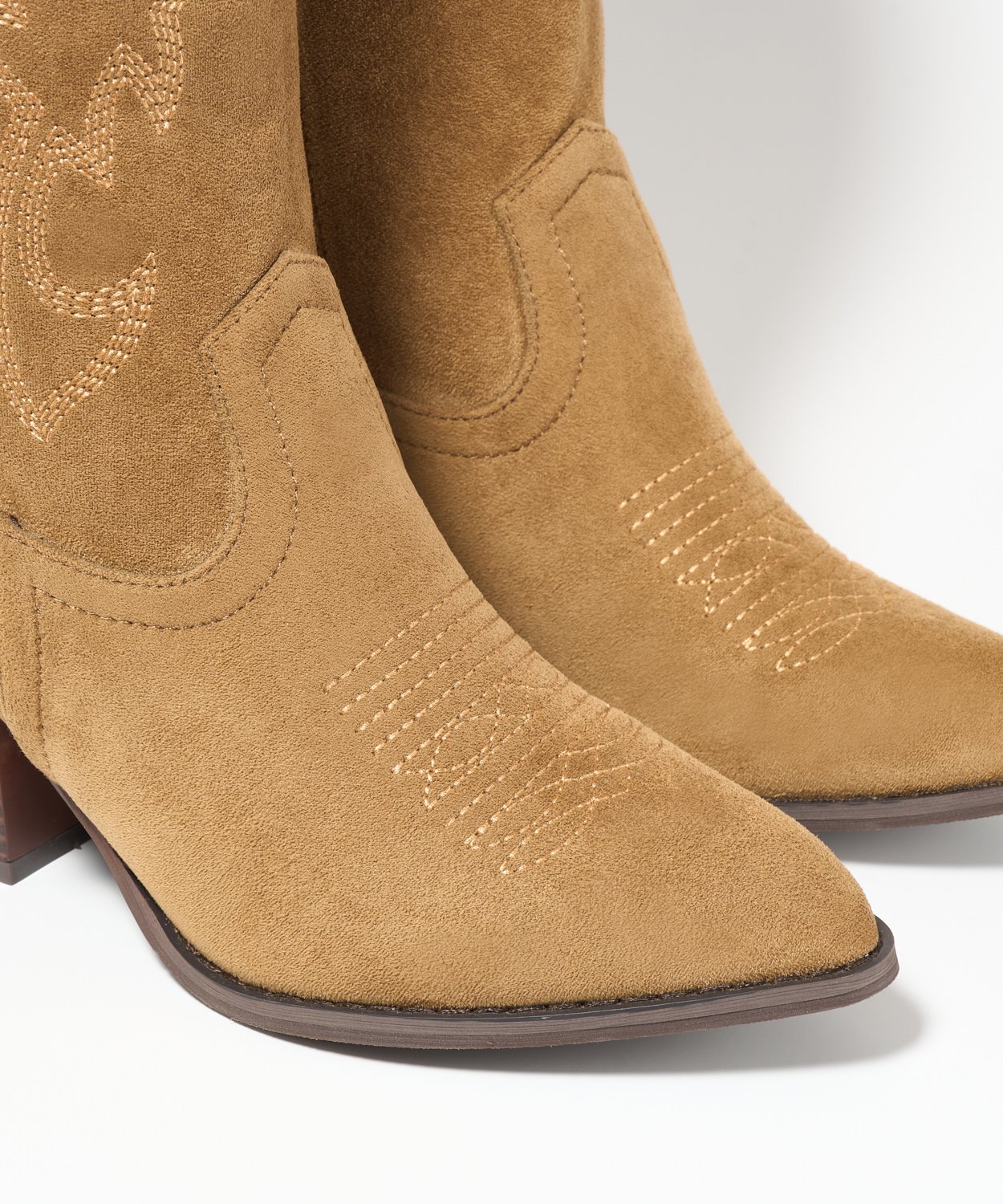 Botas cowboy media ca&ntilde;a tac&oacute;n  image number null